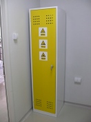 MOH 050 Metalni orman za hemikalije 500x500x2000mm Apoteka Niš 01