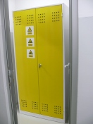 MOH 093 Metalni orman za hemikalije 930x500x2000mm Apoteka Niš 01