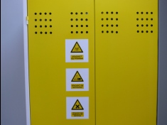 MOH 093 Metalni orman za hemikalije 930x500x2000mm Apoteka Niš 03